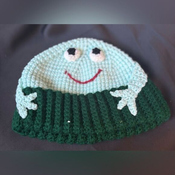 NEW Hand Crocheted Adult Frog Hat - Picture 2 of 10